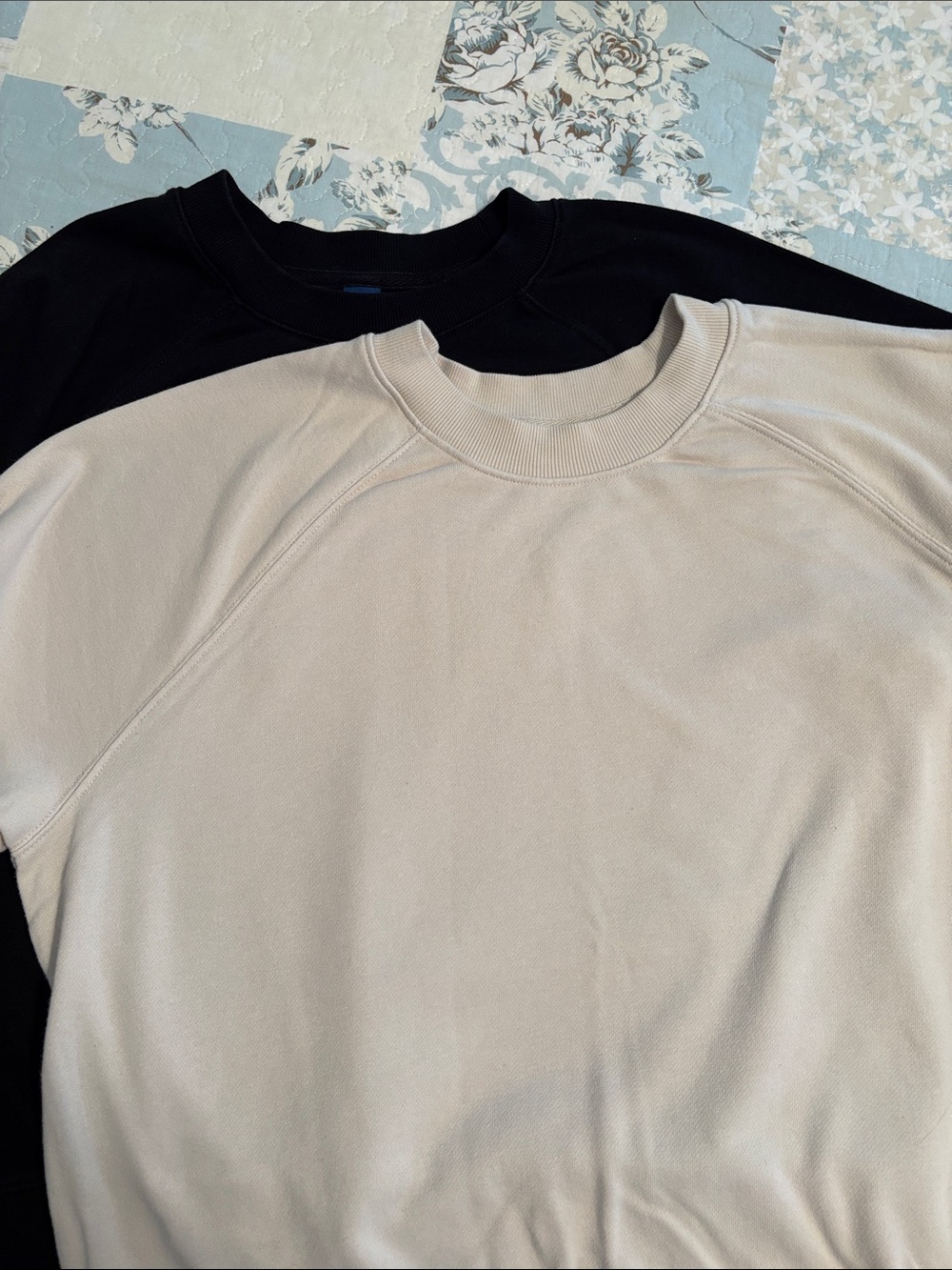 OLD NAVY SWEATSHIRT SET-Black & Creamy Natural Size Medium